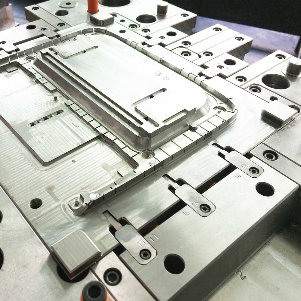 Custom Plastic Injection Molding Company.jpg